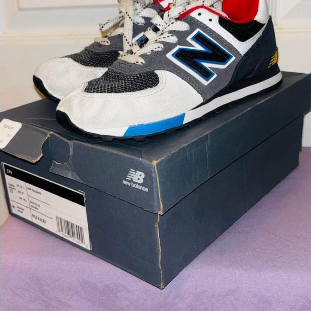 New Balance Black and Blue Athletic Shoes